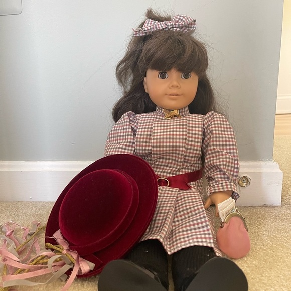 American girl doll Samantha (1995) - Picture 4 of 6